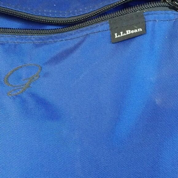 UNISEX L.L. Bean 2 Piece  Blue Travel Toiletry Bag with Hanging Hook...New witho - Picture 10 of 10